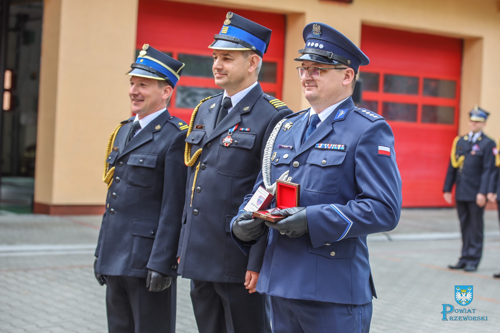 Nasi koledzy wyróżnieni podczas obchodów Dnia Strażaka. Gratulacje dla Adriana Klicha i Arkadiusza Pałysa